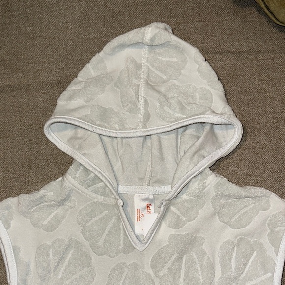 Gray Shell Patterned Cover-Up - Picture 3 of 5
